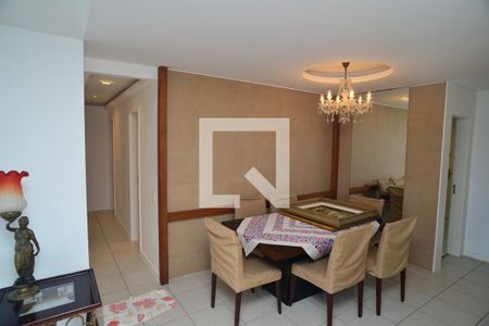 Sala de apartamento para alugar com 3 quartos, 118m² em Barra da Tijuca, Rio de Janeiro
