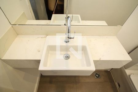 Lavabo de casa de condomínio para alugar com 3 quartos, 110m² em Parque Rincao, Cotia