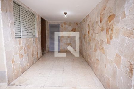 Casa para alugar com 4 quartos, 130m² em Setor Leste Universitário, Goiânia