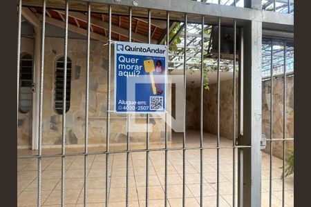 Casa para alugar com 4 quartos, 130m² em Setor Leste Universitário, Goiânia