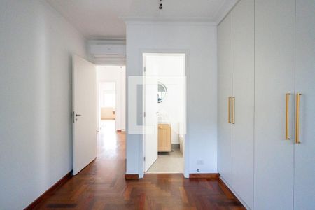 Casa à venda com 3 quartos, 500m² em Morumbi, São Paulo