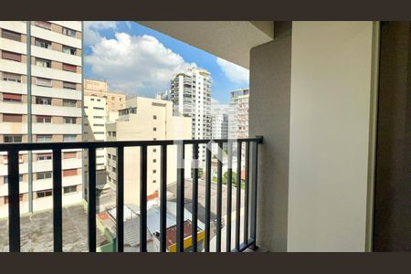 Varanda de kitnet/studio para alugar com 1 quarto, 26m² em Pinheiros, São Paulo