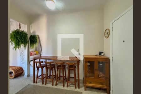 Sala - hall de entrada de apartamento à venda com 1 quarto, 50m² em Copacabana, Rio de Janeiro