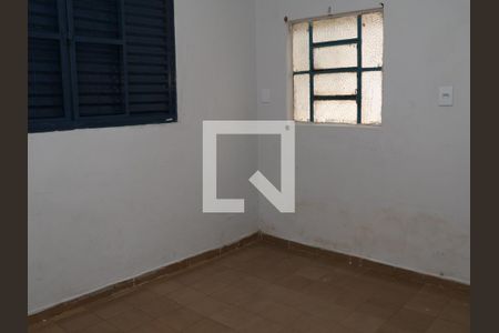 Quarto 1 de casa para alugar com 2 quartos, 40m² em Setor Leste Universitário, Goiânia