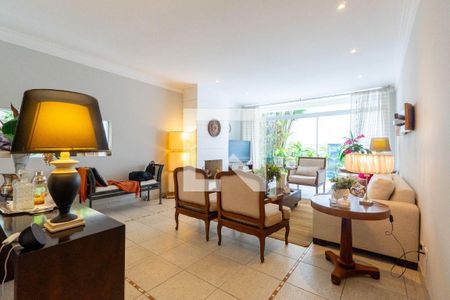 Casa à venda com 3 quartos, 210m² em Brooklin, São Paulo