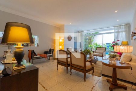 Casa à venda com 3 quartos, 210m² em Brooklin, São Paulo