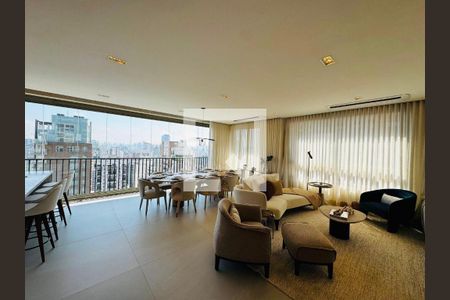Apartamento à venda com 3 quartos, 189m² em Vila Nova Conceição, São Paulo