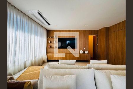 Apartamento à venda com 3 quartos, 189m² em Vila Nova Conceição, São Paulo