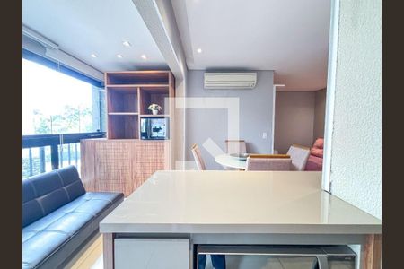 Apartamento à venda com 2 quartos, 63m² em Alphaville Empresarial, Barueri