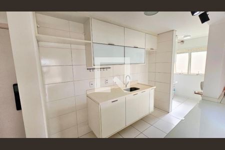 Apartamento à venda com 3 quartos, 87m² em Jardim Tupanci, Barueri