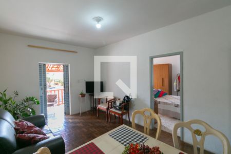 Casa à venda com 4 quartos, 250m² em Alto Caiçaras, Belo Horizonte