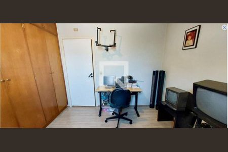 Casa à venda com 4 quartos, 400m² em Vila Alexandria, São Paulo