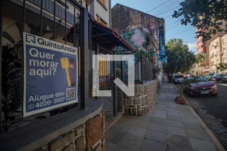 Fachada/Placa de apartamento para alugar com 2 quartos, 59m² em Cidade Baixa, Porto Alegre