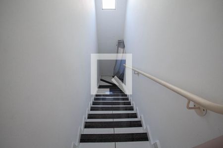 Escada de casa de condomínio à venda com 2 quartos, 65m² em Tijuca, Contagem