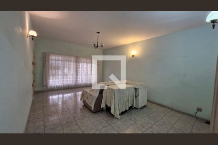 Sala de casa para alugar com 3 quartos, 181m² em Jardim Pereira do Amparo, Jacareí