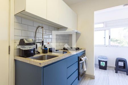 Cozinha de apartamento para alugar com 1 quarto, 64m² em Itaim Bibi, São Paulo