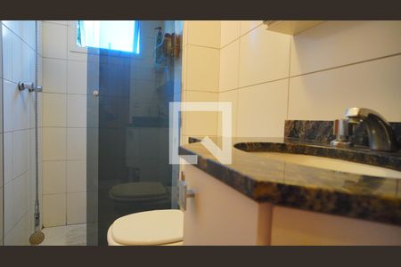 Banheiro suite 1 de apartamento à venda com 2 quartos, 69m² em Boa Vista, Porto Alegre