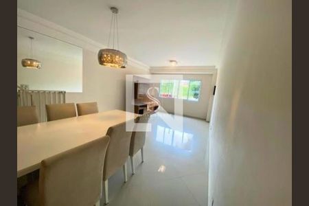 Casa à venda com 3 quartos, 129m² em Cupecê, São Paulo