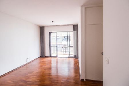 Sala  de apartamento para alugar com 3 quartos, 75m² em Alphaville Industrial, Barueri