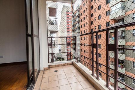 Varanda de apartamento para alugar com 3 quartos, 75m² em Alphaville Industrial, Barueri