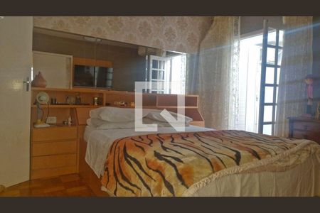 Casa à venda com 4 quartos, 256m² em Vila Humaita, Santo André