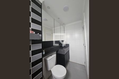 Banheiro de apartamento à venda com 2 quartos, 50m² em Vila Pirituba, São Paulo