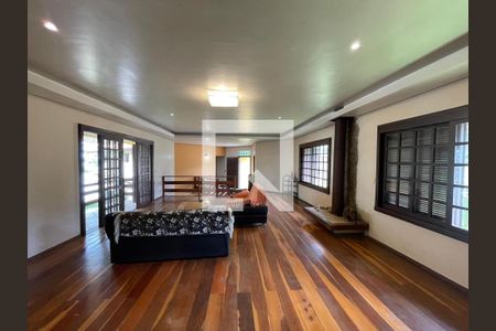 Casa para alugar com 6 quartos, 799m² em Primavera, Novo Hamburgo