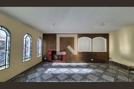 Casa para alugar com 3 quartos, 320m² em Santa Maria, Santo André