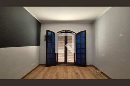 Casa para alugar com 3 quartos, 320m² em Santa Maria, Santo André