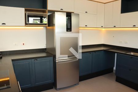 Casa de Condomínio para alugar com 4 quartos, 339m² em Chácara dos Lagos, Cotia