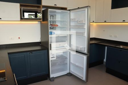 Casa de Condomínio para alugar com 4 quartos, 339m² em Chácara dos Lagos, Cotia