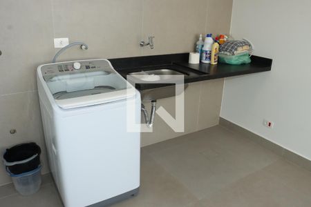 Casa de Condomínio para alugar com 4 quartos, 339m² em Chácara dos Lagos, Cotia