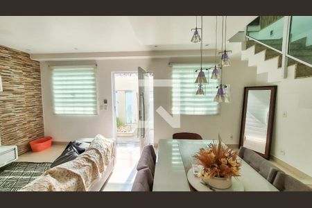 Sala de casa para alugar com 3 quartos, 305m² em Ramos, Rio de Janeiro