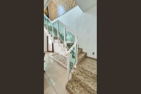 Corredor de casa para alugar com 3 quartos, 305m² em Ramos, Rio de Janeiro