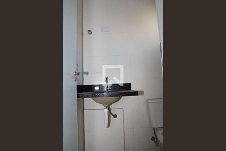 Lavabo de casa para alugar com 3 quartos, 74m² em Vila Uniao (zona Leste), São Paulo