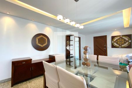 Sala de apartamento para alugar com 3 quartos, 107m² em Santa Efigênia, Belo Horizonte