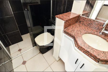 Banheiro de apartamento para alugar com 1 quarto, 50m² em Colégio Batista, Belo Horizonte