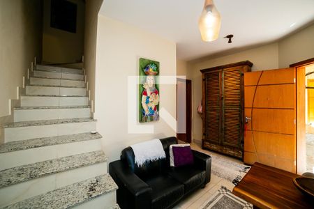Sala de casa de condomínio à venda com 2 quartos, 88m² em Cachoeirinha, Belo Horizonte