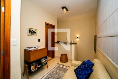 Sala de casa de condomínio à venda com 2 quartos, 88m² em Cachoeirinha, Belo Horizonte