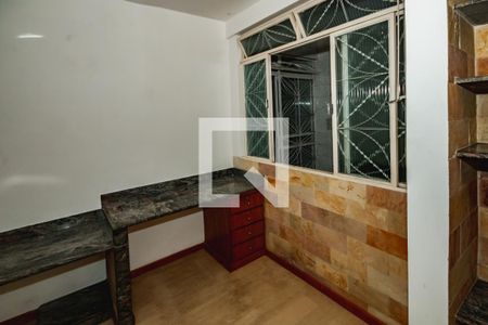 Casa para alugar com 3 quartos, 181m² em Alípio de Melo, Belo Horizonte