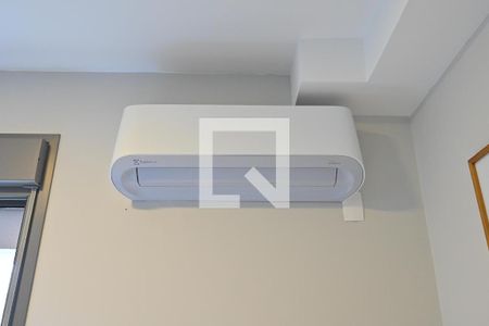 Sala/Quarto de kitnet/studio à venda com 1 quarto, 27m² em Vila Clementino, São Paulo