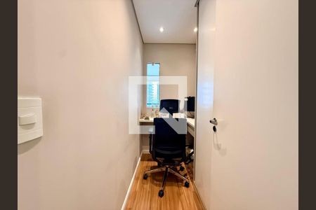 Quarto de apartamento à venda com 2 quartos, 86m² em Jardim Flor da Montanha, Guarulhos