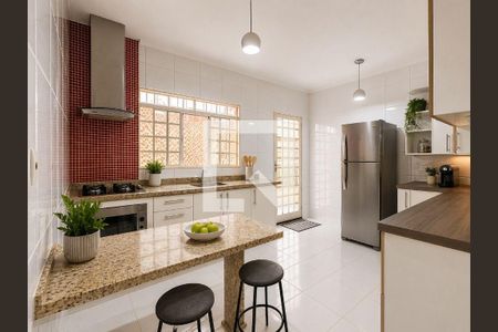 Casa à venda com 3 quartos, 225m² em Roncáglia, Campinas