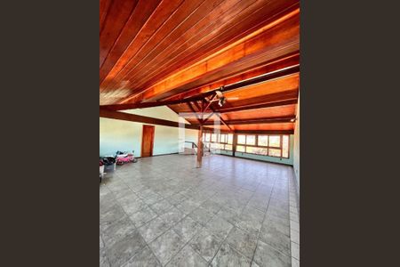 Casa à venda com 5 quartos, 156m² em Camboinhas, Niterói
