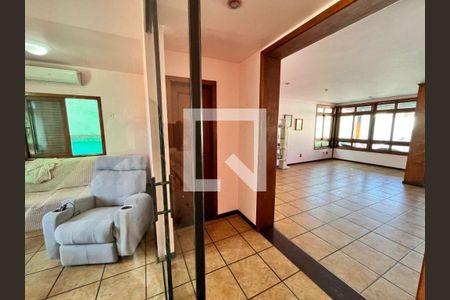 Casa à venda com 5 quartos, 156m² em Camboinhas, Niterói