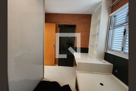 Casa à venda com 2 quartos, 180m² em Parque dos Principes, São Paulo