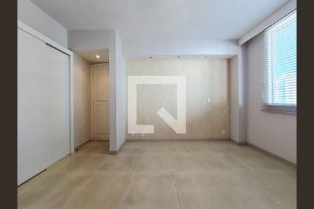 Apartamento à venda com 4 quartos, 145m² em Icaraí, Niterói