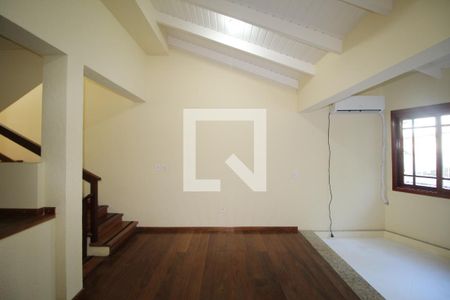 Sala de casa para alugar com 3 quartos, 140m² em Cristo Redentor, Porto Alegre