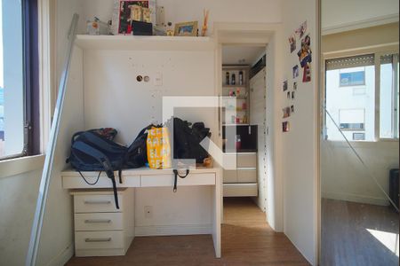 Suíte 2 de apartamento para alugar com 3 quartos, 105m² em Petrópolis, Porto Alegre