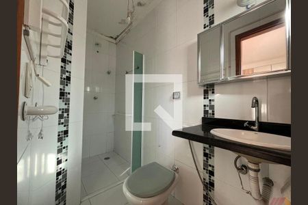 Casa à venda com 4 quartos, 152m² em Jardim Picolo, São Paulo